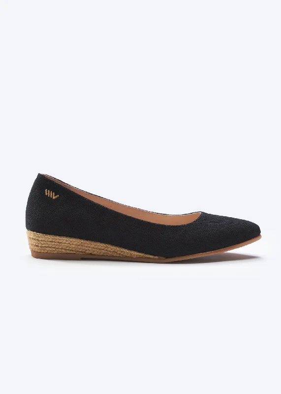 Rubina Canvas Flat